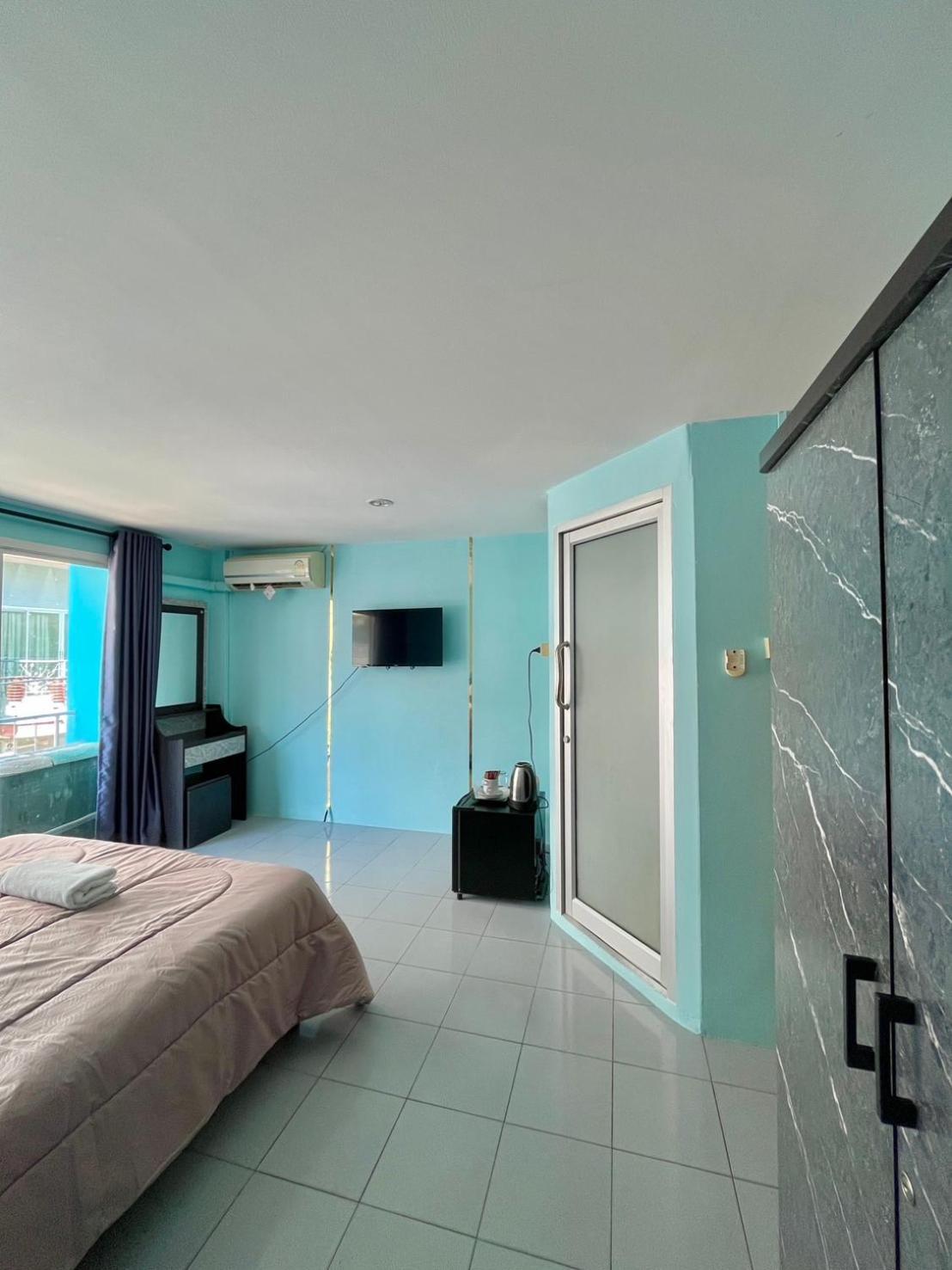 Ocean Blue Huahin Guesthouse Екстер'єр фото